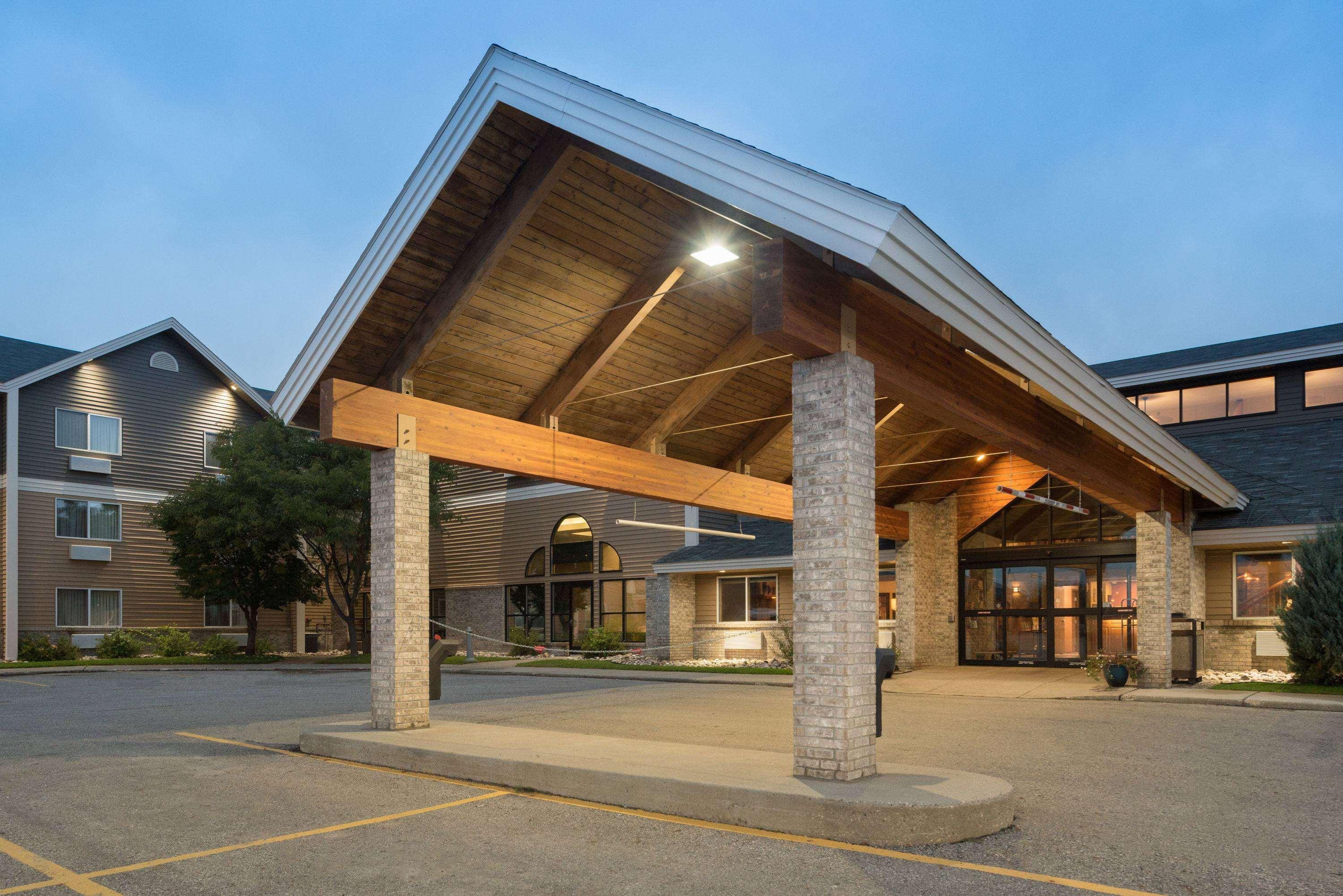 Americinn By Wyndham Valley City Conference Center Exterior photo